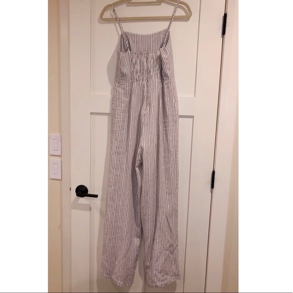 Urban Outfitters Blue and White Linen Jumpsuit!! - Picture 4 of 4